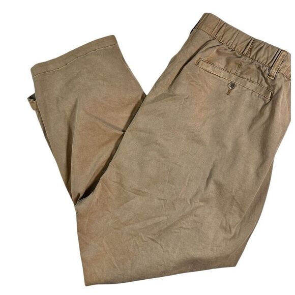 NWT Old Navy Women’s Plus Size Curvy Khaki Chino Ankle Pants - Size 4XL - Picture 2 of 8
